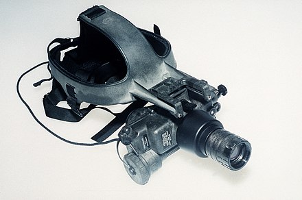 An early development version of the AN/PVS-7 goggle. AN PVS-7 Cyclops.JPG