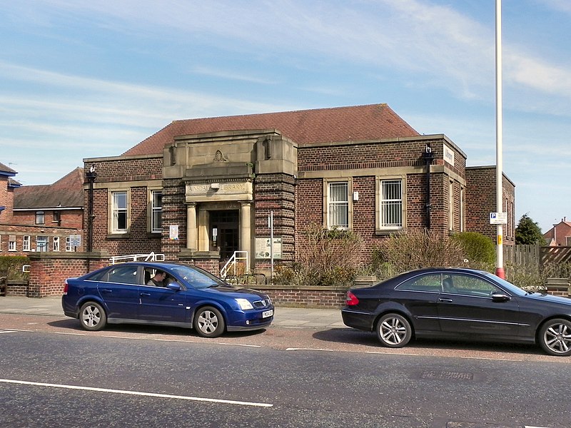 File:Ainsdale Library - geograph.org.uk - 2352441.jpg