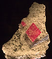 Alma King是已知最大的菱锰矿晶体；它是在科罗拉多州阿尔玛附近的Sweet Home矿中发现的。它在丹佛自然与科学博物馆展出