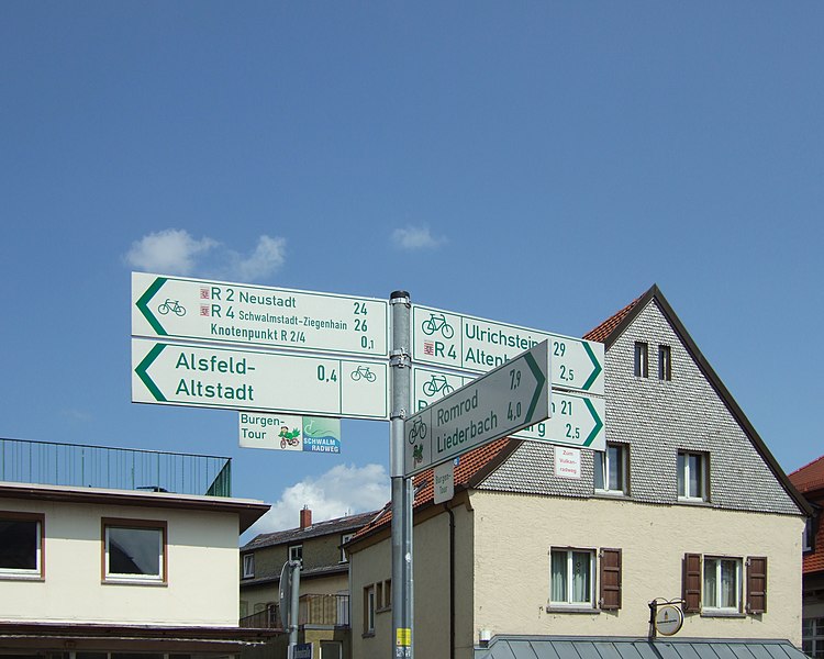 File:Alsfeld Wegweiser 001.jpg