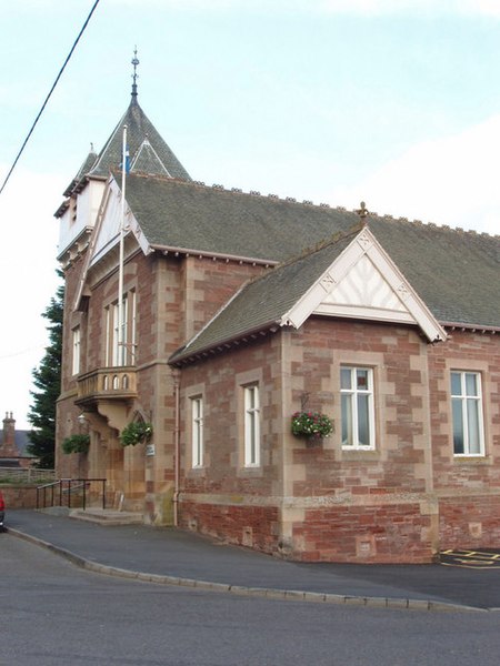 File:Alyth Town Hall - geograph.org.uk - 558719.jpg