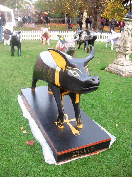 File:Anubis in Parade Gardens - geograph.org.uk - 1593098.jpg