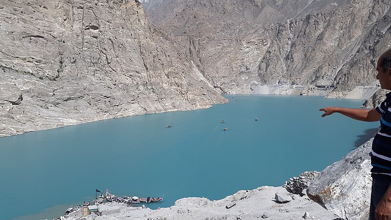 File:Attabad Lake 15.jpg