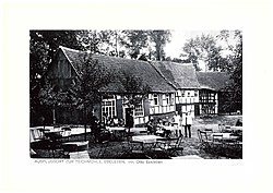 Gasthaus mit Außenbereich in den 1930er Jahren