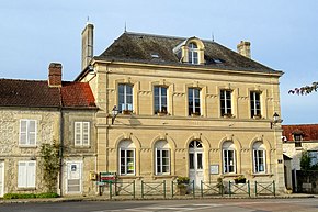 Avilly-Saint-Léonard (60), mairie, place de la Mairie 3.jpg
