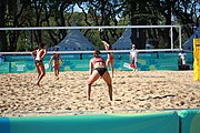 Deutsch: Beachvolleyball bei den Olympischen Jugendspielen 2018; Tag 8, 14. Oktober 2018; Mädchen, Achtelfinale – Bolivien-Puerto Rico 0:2 (18–21/18–21 ) English: Beach volleyball at the 2018 Summer Youth Olympics at 14 October 2018 – Girls Round of 16 – Bolivia-Puerto Rico 0:2 (18–21/18–21 )