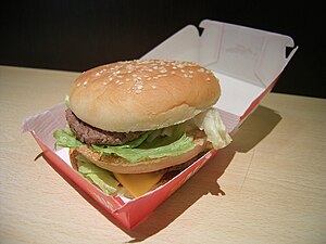 Big Mac hamburger - Japan (3).jpg