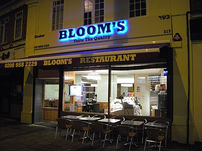 How to get to Bloom s restaurant with public transport- About the place