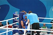 Deutsch: Boxen bei den Olympischen Jugendspielen 2018 Tag 12, 18. Oktober 2018 - Kampf um die Bronzemedaille im Fliegengewicht Mädchen – Timur Merjanow (Usbekistan, rot) schlägt Youssef Ali Karar Ali (Ägypten, blau) 5-0; Ringrichter ist Antonín Gaspar (Tschechien). English: Boxing at the 2018 Summer Youth Olympics on 18 October 2018 – Boy's heavyweight Bronze Medal Bout - Timur Merjanov (Uzbekistan, red) beats Youssef Ali Karar Ali (Egypt, blue) 5-0; Referee is Antonín Gaspar (Czech Republic). Español: Boxeo en los Juegos Olímpicos Juveniles de Verano de 2018 en 18 de octubre de 2018 - Medalla de bronce de peso pesado del muchacho: Timur Merjanov (Uzbekistán, roja) le gana a Youssef Ali Karar Ali (Egipto, azul) 5-0; El árbitro es Antonín Gaspar (Republica checa).