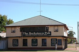 Burketown-pub-gulf-savannah-queensland-australia.jpg
