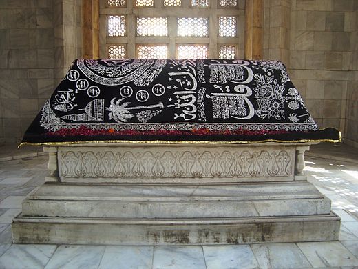 graftombe van Qutbuddin Aibak