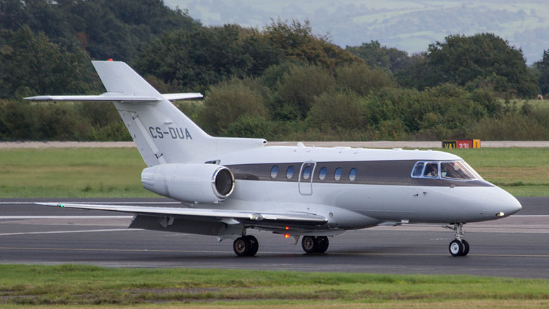 File:CS-DUA Raytheon Hawker 750 (9587117244).jpg