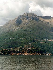 Cadenabbia cruzando el lago de Como.jpg