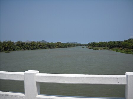 Tập_tin:Cai_River,_Vietnam.jpg