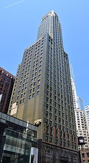 Carbide & Carbon Building Skyscraper in Chicago