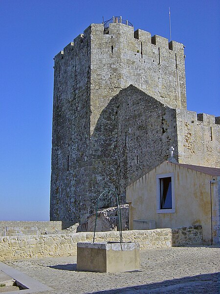 File:Castelo de Palmela.JPG