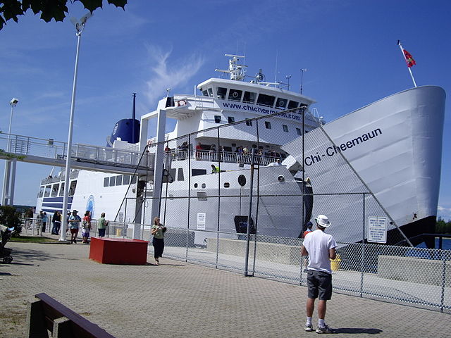 MS Chi-Cheemaun ferry docking in Tobermory