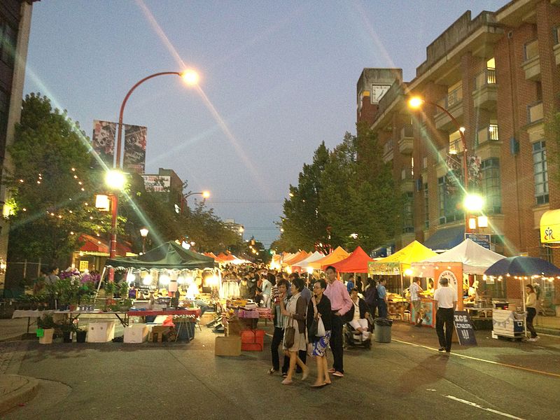 File:Chinatown Night Market (9335118609).jpg