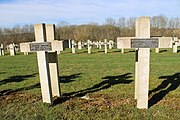 Tombes de deux soldats tombés lors de la Battaile de la Somme en 1916.