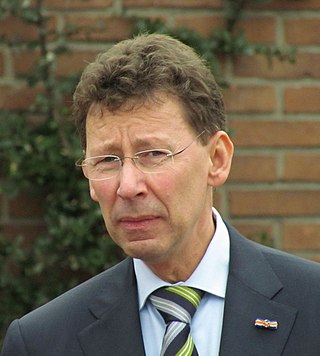 <span class="mw-page-title-main">Clemens Cornielje</span> Dutch politician, political consultant, and educator (1958–2022)