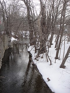 Coplay Creek passes through the center of Whitehall Parkway in Whitehall Township, March 2014 Coplay creek (4).JPG
