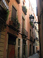 Edifici d'habitatges al carrer Cotoners, 8 (Barcelona)