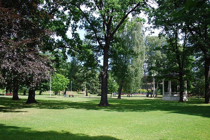 File:Drammen park.JPG