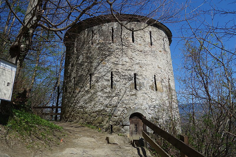 File:Dufour Turm Ostseite 14.jpg