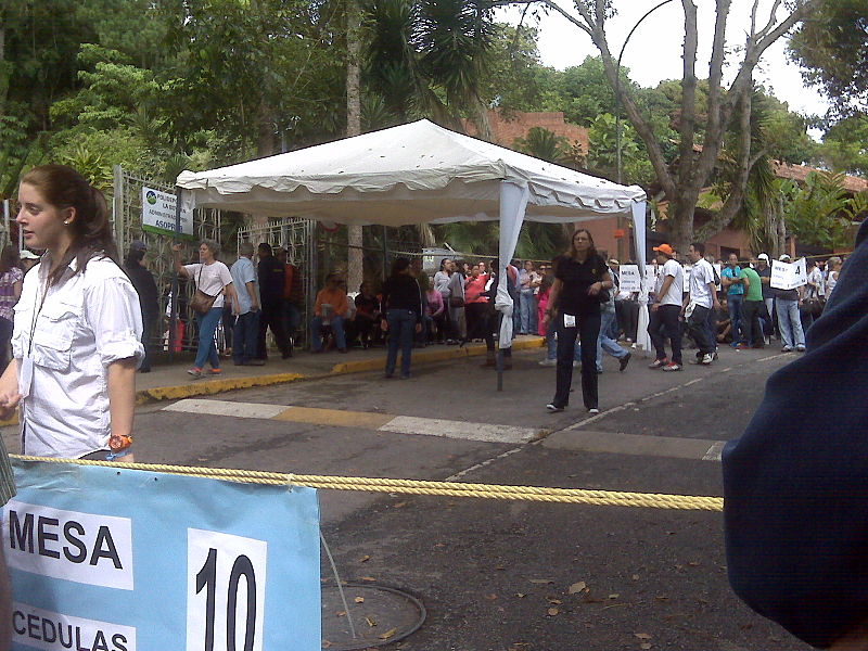 File:Elecciones presidenciales Venezuela 2012 006.jpg