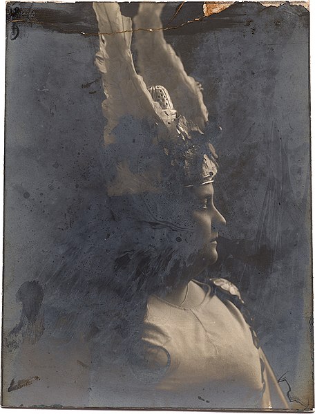 File:Elena Bianchini Cappelli (before 1919) - Archivio Storico Ricordi FOTO000785.jpg