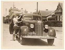 Film actor Helen Twelvetrees and her 1935 Pontiac, Moore Park, Sydney, 1936 - Sam Hood (3568108721).jpg