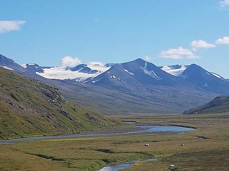 File:Flayreyjardalur séð til Flateyjardalsheiðar.jpg