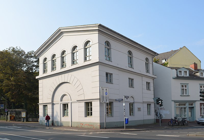 File:Frankfurt, Affentorhaus (West) (1).JPG