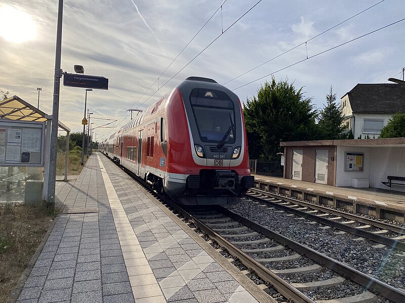 File:GER Eitensheim, Bahnhof 003.jpg