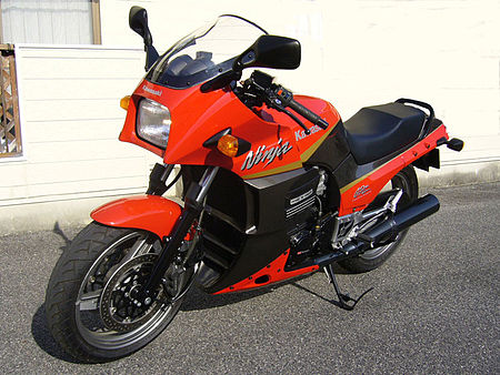 Kawasaki GPZ900R -