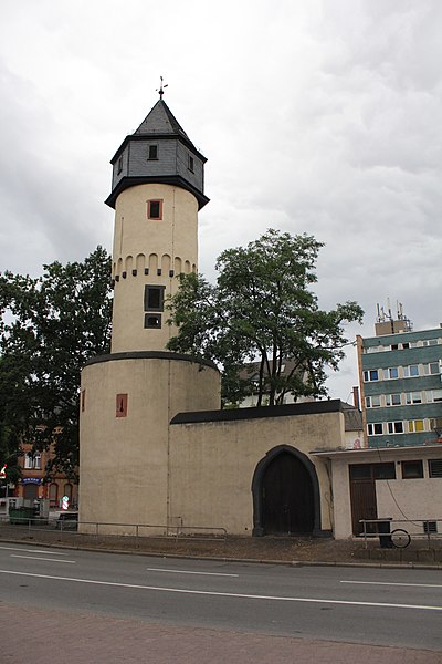 File:Galluswarte, Gallus, Frankfurt, Hesse, Germany - panoramio.jpg