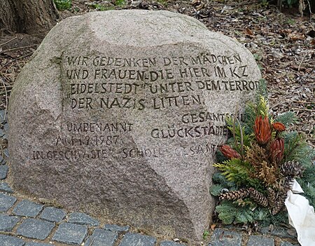 Gedenkstein für die KZ Opfer des Außenlagers Hamburg Eidelstedt am ehemaligen Gelände