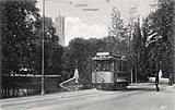 Motorwagen 19 op lijn 1 van de Gemeentetram Utrecht (GTU) op de Maliesingel te Utrecht; circa 1905-1907. Collectie van het Utrechts Archief.