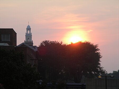 Georgetown University School of Medicine sunset.jpg