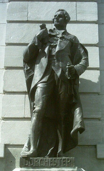 Alfred Laliberté's Guy Carleton, 1st Baron Dorchester sculpture in front of Parliament Building (Quebec)