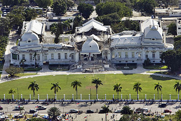 Palacio Presidencial de Haití destruido tras el terremoto.