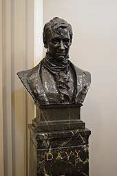 Humphry Davy bust - Burlington House Humphry Davy bust.jpg