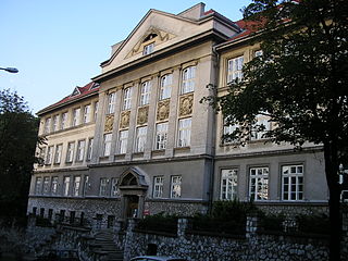 Budynek gimnazjum (1913) Kraków ul. Krzemionki 11