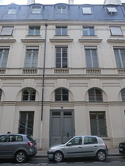 Immeuble au 21 rue de Valois.JPG