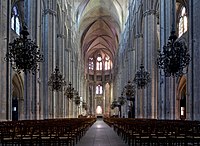 Nave of Bourges Cathedral, with 21-meter-high piers of the grand arcades