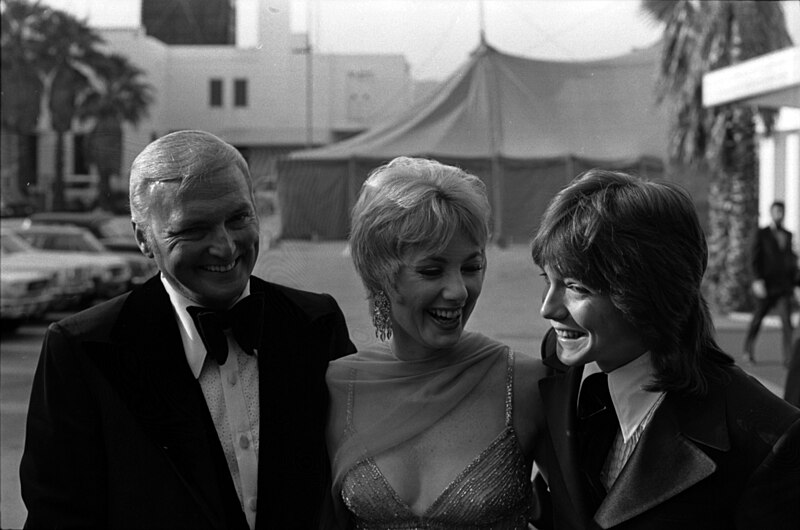 File:Jack Cassidy, Shirley Jones and David Cassidy.jpg