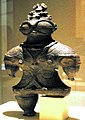 Estatuiña do período Jomon tardío (1000 a. C.-400 a. C.).