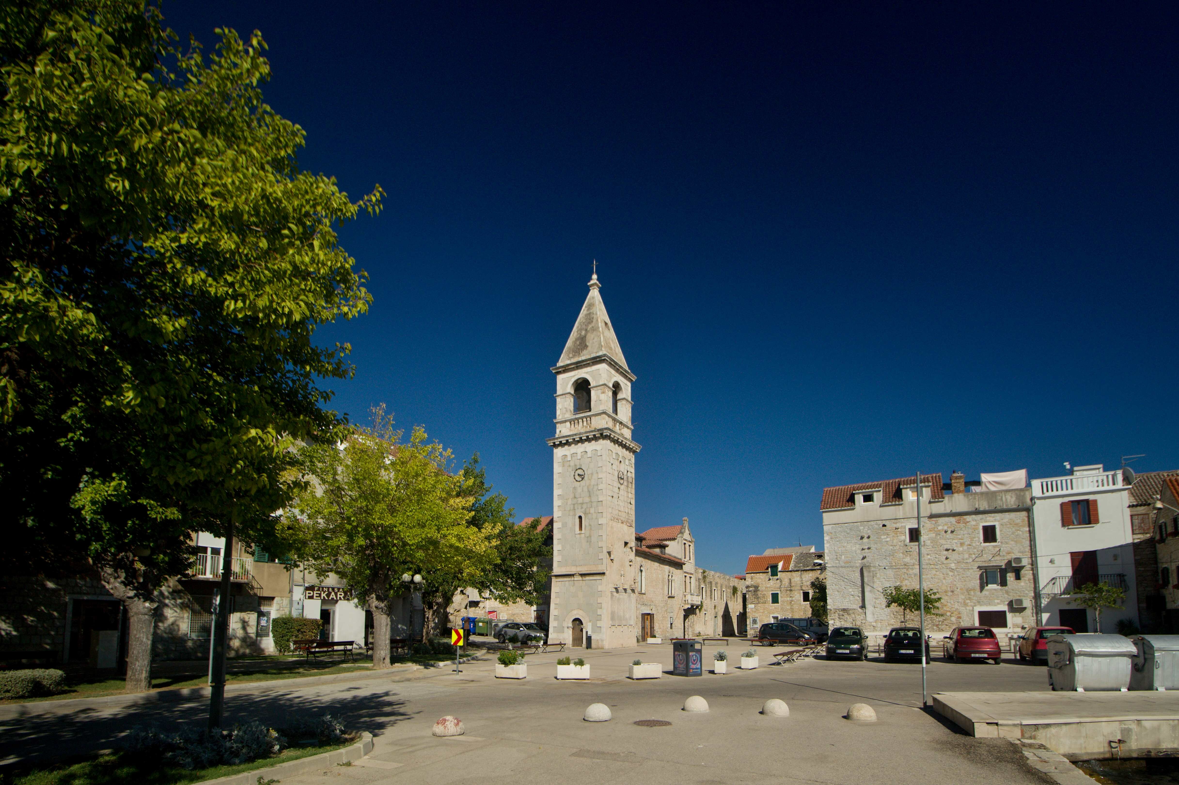 Local town. Башня Каштела. Каштела. Kastel Kimerea. Kastilac 1 Kastel Sucurac 21212.