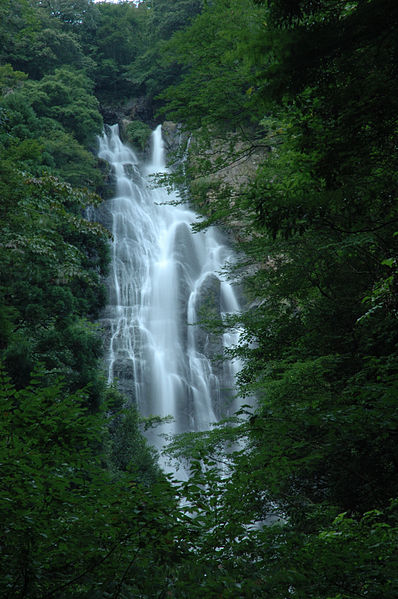 File:Kanba Falls.JPG