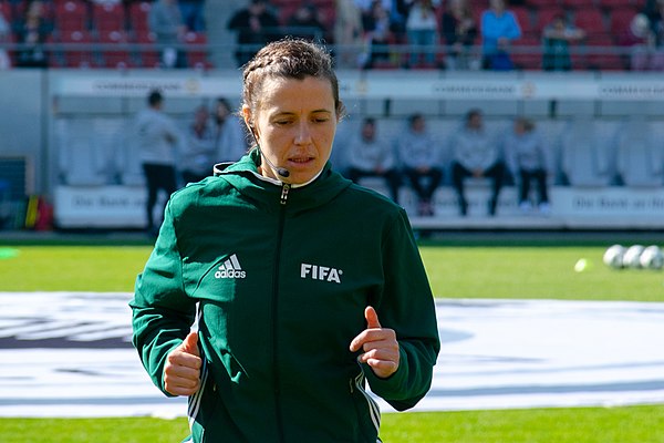 Kateryna Monzul during her warm-up before Germany vs Czech Republic (2018)